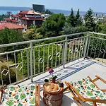 Stella - Private House With Parking Spot, Pool And Sea View וילה וארנה