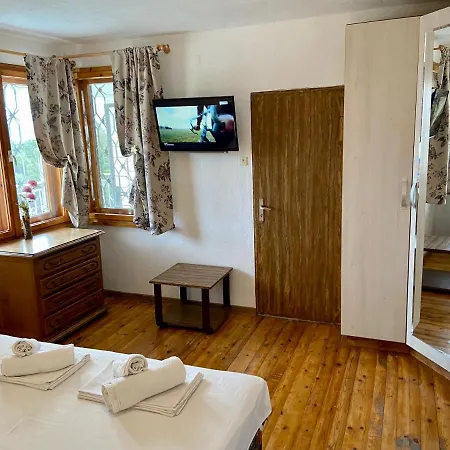 Stella - Private House With Parking Spot, Pool And Sea View 빌라 바르나